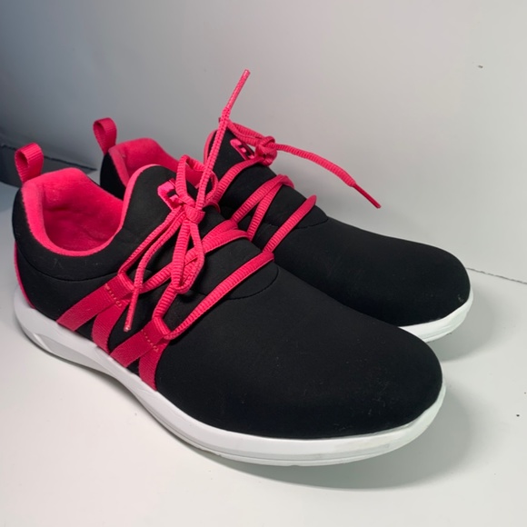 Golf Shoes - Picture 3 of 7